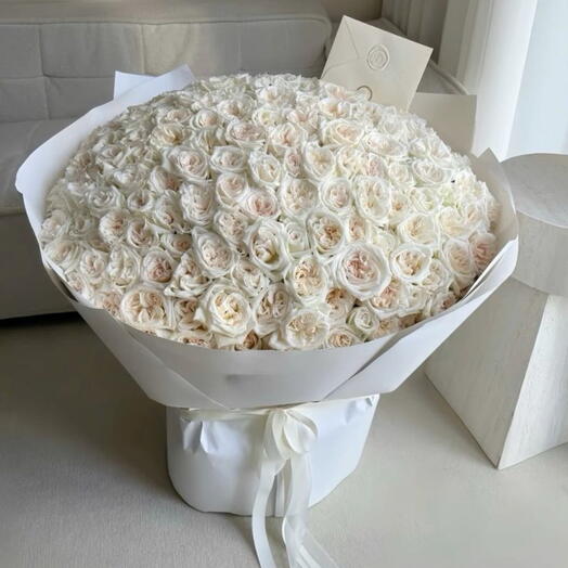 Ramo Real de 200 Rosas Blancas