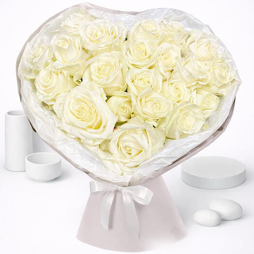 Ivory Signature 21 White Roses Bouquet