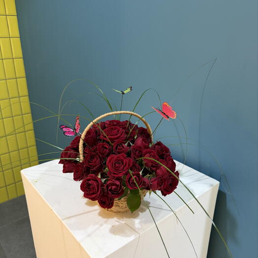 Basket with love - red roses in a basket