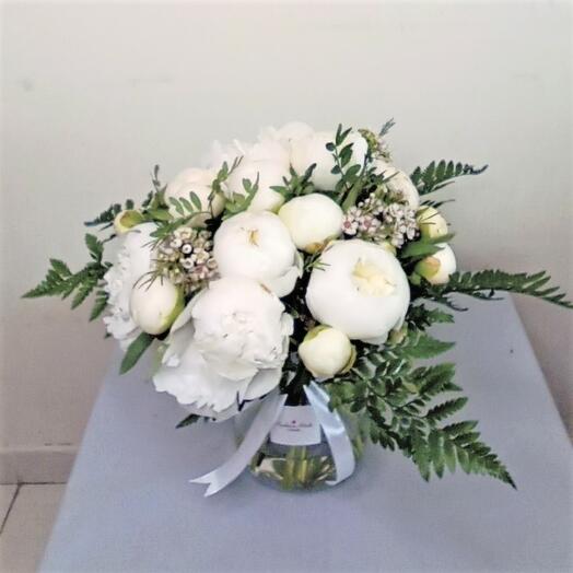 25 White Peony