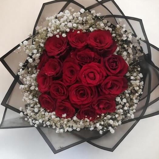 Classic Red Rose Bouquet with White Gypsophila – 21 Romantic Roses Wrapped in Black Designer Paper