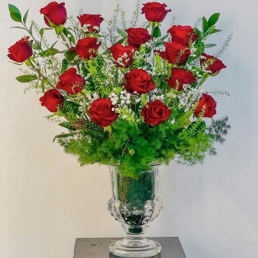Red Rose Vase Premium