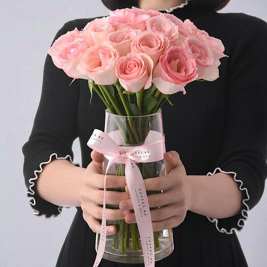 Sweet Pink Roses Vase