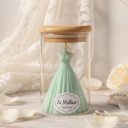 Свеча в банке в форме свадебного платья - аромат карамельного яблока