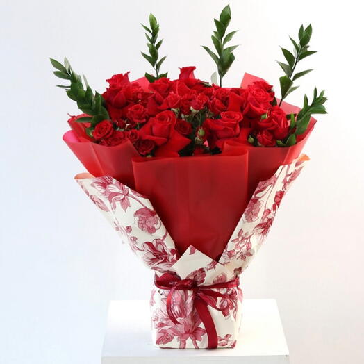 Obsession - букет Couture из красных роз