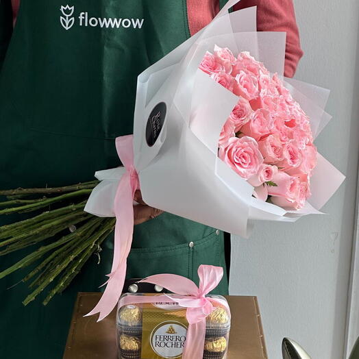 31 Pink Roses Ferrero Set | RC-C612