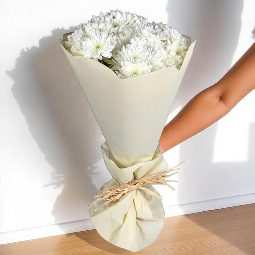 Элегантный белый букет хризантем | 15 свежих белых хризантем