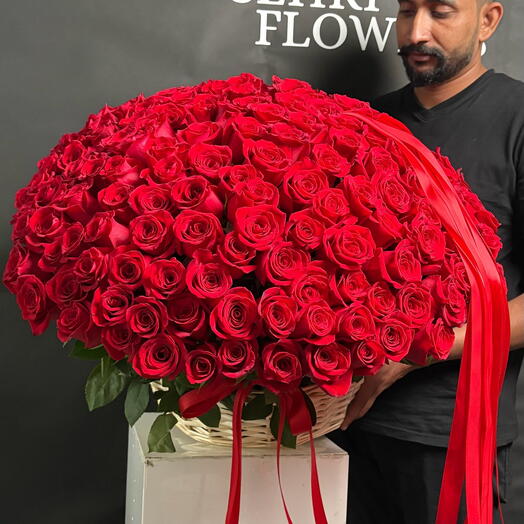 Red Roses Basket