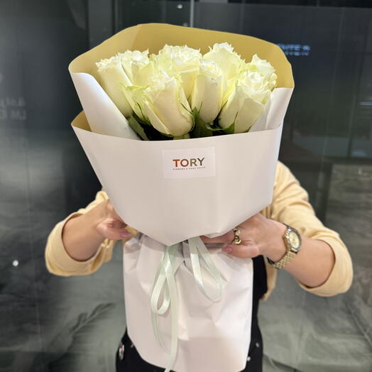 Ramo de 15 rosas blancas