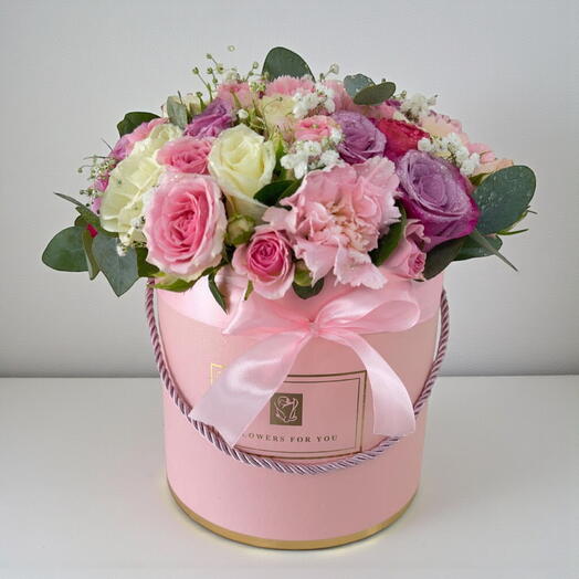 Luxury Mixed Rose Box Arrangement | Roses   Carnations in Elegant Box | Dubai Flowers Online