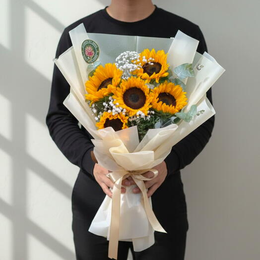 5 золотых подсолнухов с гипсофилой