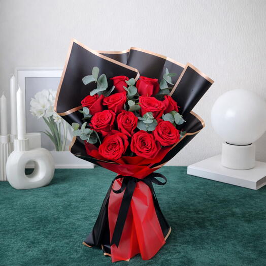 Love bound 11 Red Roses Bouquet