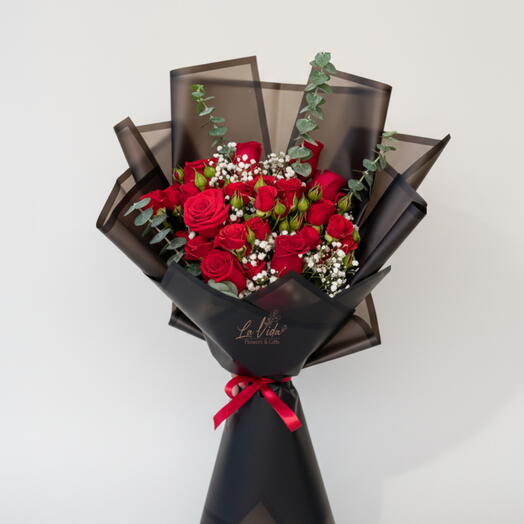 Classic Red Spray Roses Bouquet