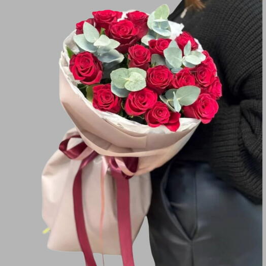 Красное дополнение _ Букет из 25 ярких красных роз для годовщины или Дня святого Валентина