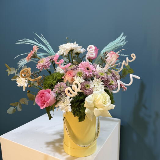 Flowers in a box - angel in a box, dopamine arrangment