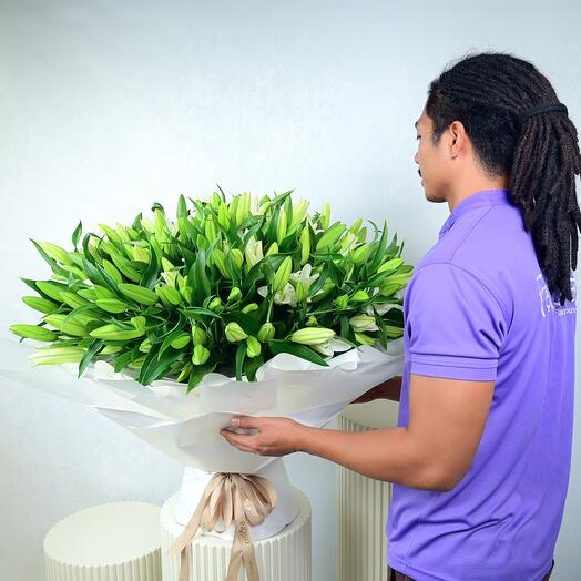 101 White Lillies Bouquet-5473