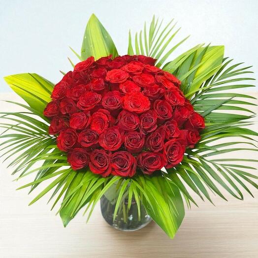 RED ROSES IN A VASE