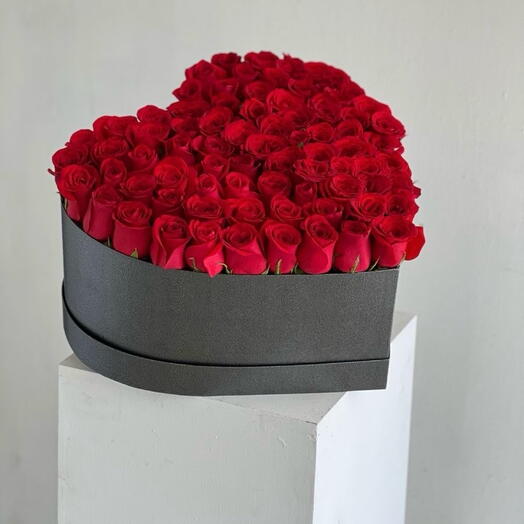 Love in a box - Red rose Valentine