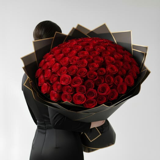 Bouquet majestueux et luxueux de roses rouges pour la Saint-Valentin