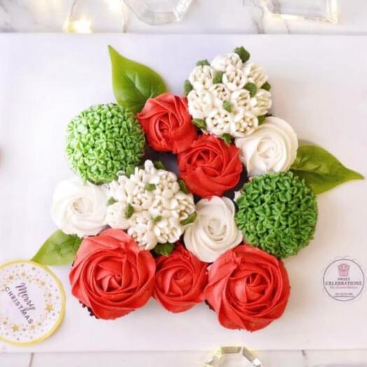 Festive Christmas Cupcake Arrangement