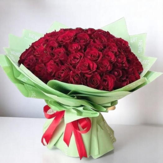 Deep red roses bouquet