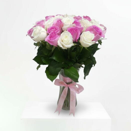 20 White N Pink Roses Vase