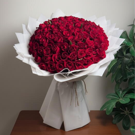 ️ Grand bouquet de 101 roses rouges