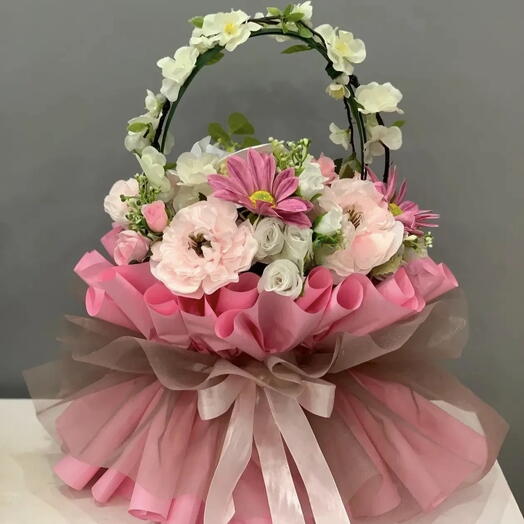 Роскошная романтическая сумочка с цветами