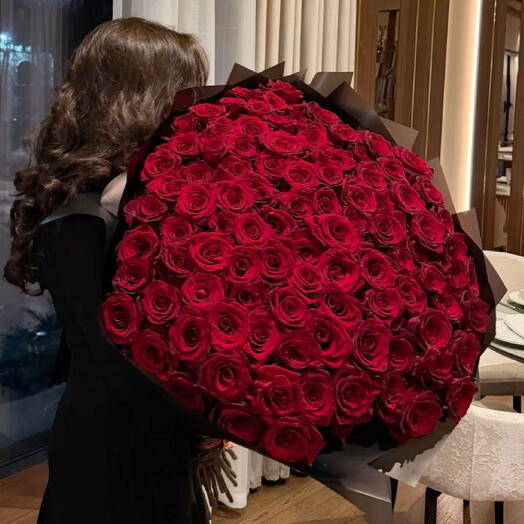 101 Red Roses Luxury Bouquet