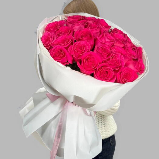 Bright Moment _ 65 Ярко-розовый букет ко Дню святого Валентина