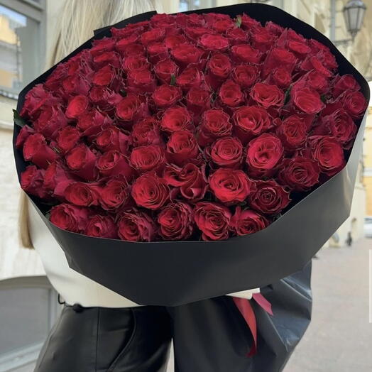 Роскошный XL букет из 100 красных роз