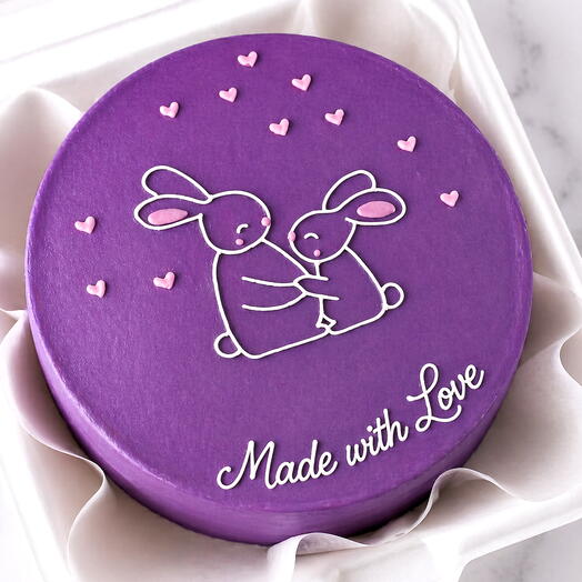 كعكة بينتو بنفسجية على شكل أرنب لطيف