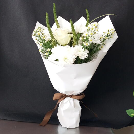 لؤلؤة بيضاء