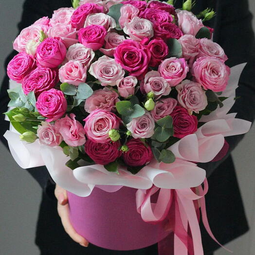 САДОВЫЕ РОЗЫ  МИКС В КОРОБКЕ