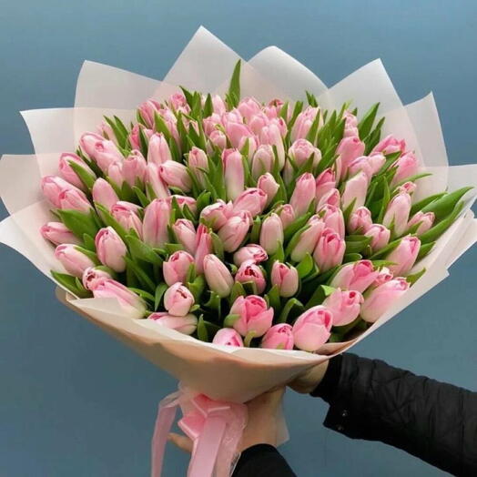 49 розовых тюльпанов