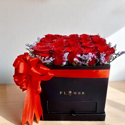 Lujosas 16 rosas rojas