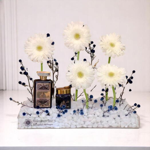 Luxury Ashyk Acrylic Flower Box with Oud Perfume   Incense – Elegant White Gerbera   Blue Hypericum Gift Set