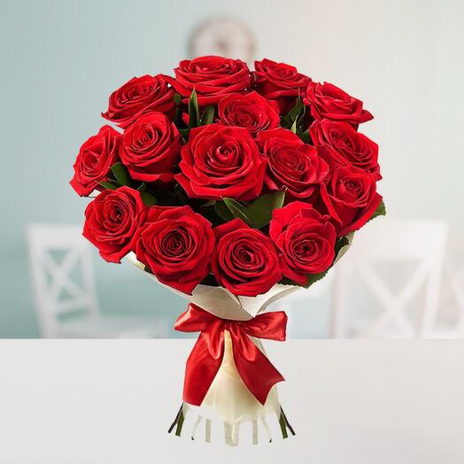 15 Beautiful Red Roses Bouquet