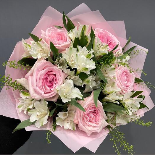 Премиальная розовая роза