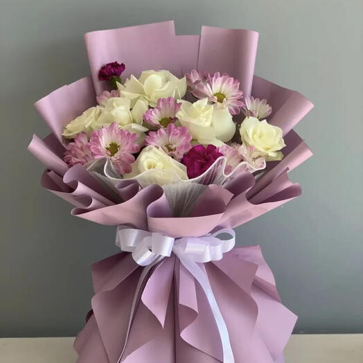 Whispering Petals White Rose pink Gerbera Res carnations