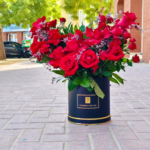 Коробка из 15 красных роз