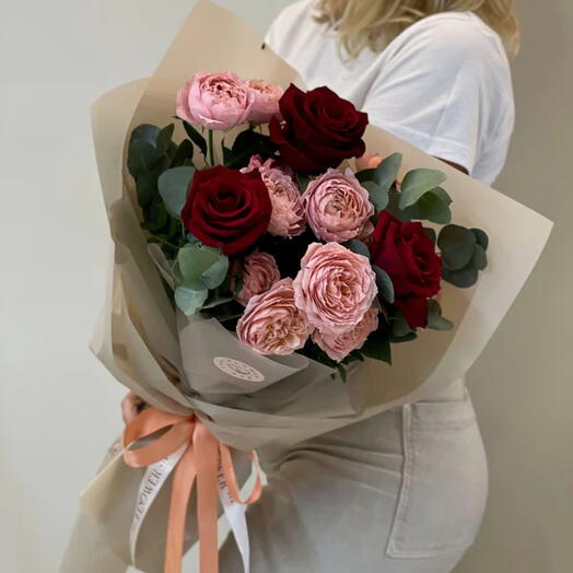 Red Roses and Julietta Spray Roses