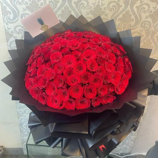 Red Roses Bouquet (101 Pieces)