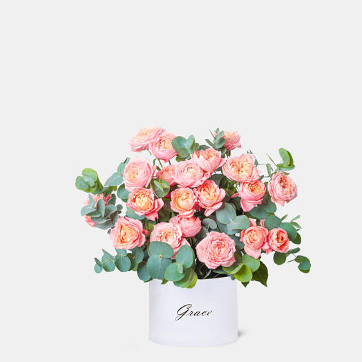 Julietta Персиковые кустовые розы в средней коробке