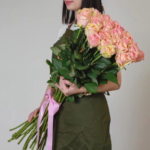 31 персиково-розовая роза | длинный стебель, ароматный подарок