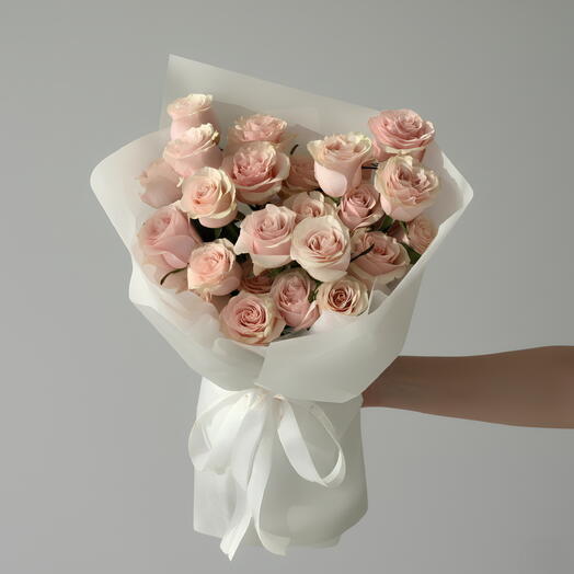 Нежная привязанность – 25 розовых роз
