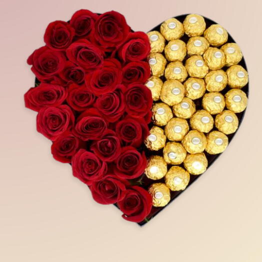 НАТУРАЛЬНЫЕ РОЗЫ: 15 красных роз, 16 шоколадных конфет Ferrero Rocher