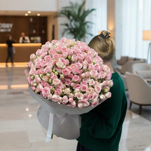 The Pink Promise: 101 Spray Roses