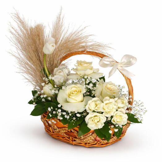 Pampas   white rose basket