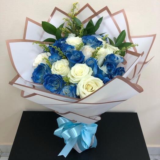 Белый   синий